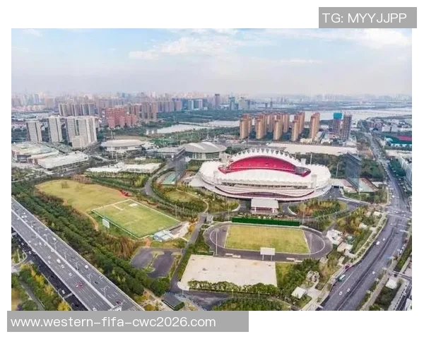 武汉足球场建设助力城市发展与体育文化繁荣的探索与实践